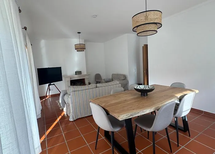 Burgo D Manuel Pinhal 14 Amoreira (Leiria)