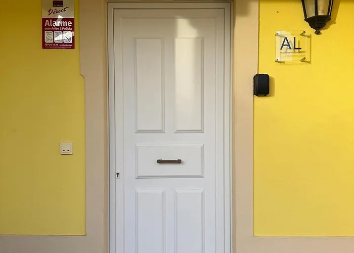 Burgo D Manuel Pinhal 14 شقة *